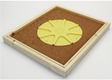 Bienenflucht; EMMU Quadrat / 435x435